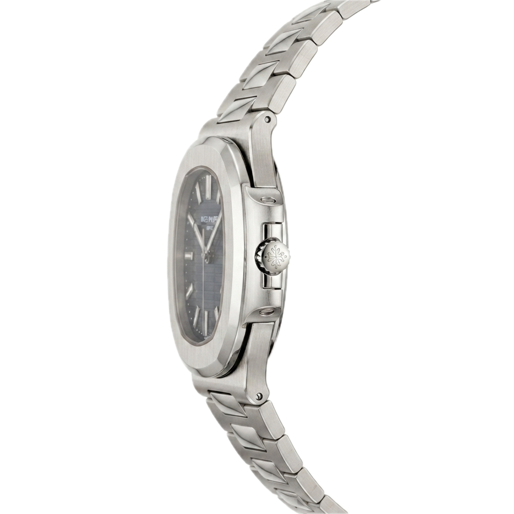 PATEK PHILIPPEE NAUTILUS SELF-WINDING - Image 3